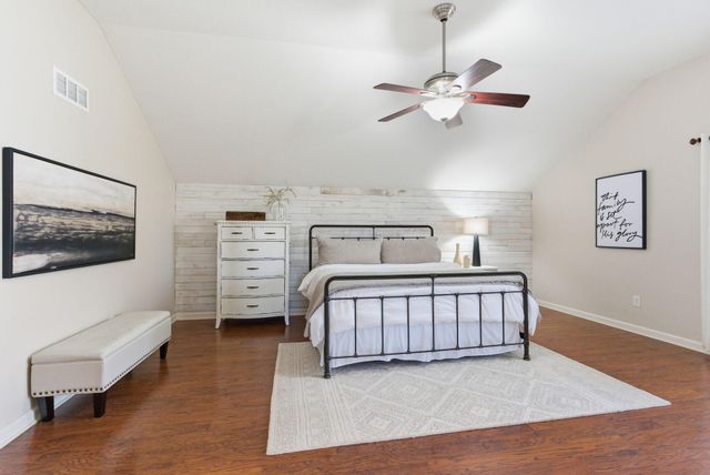 2589 Aikin Circle S, Lewis Center, OH 43035