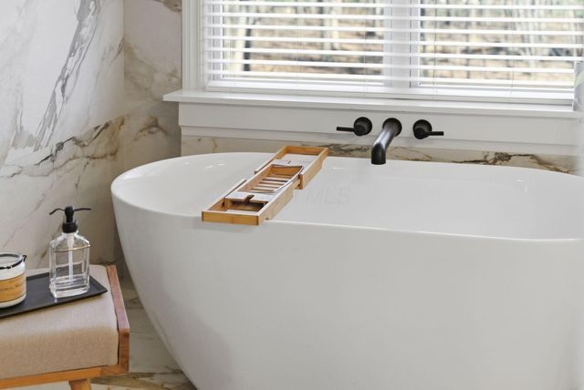 2589 Aikin Circle S, Lewis Center, OH 43035