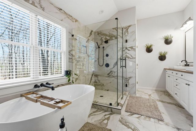 2589 Aikin Circle S, Lewis Center, OH 43035