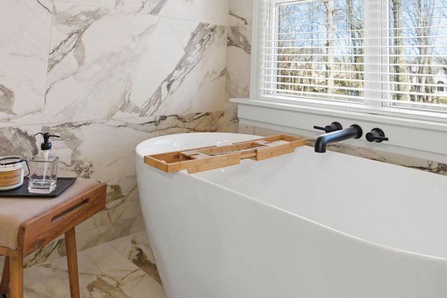 2589 Aikin Circle S, Lewis Center, OH 43035