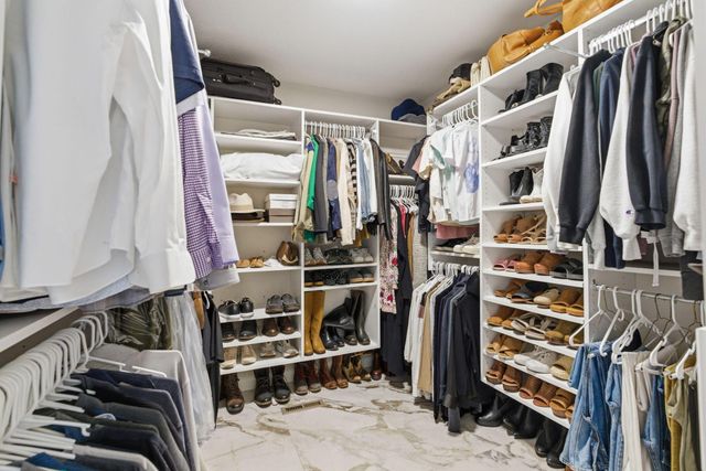 2589 Aikin Circle S, Lewis Center, OH 43035