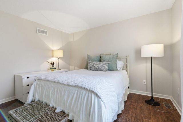 2589 Aikin Circle S, Lewis Center, OH 43035