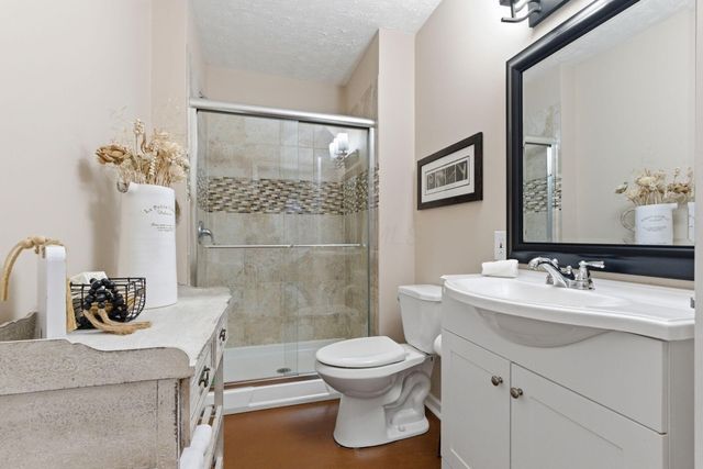 2589 Aikin Circle S, Lewis Center, OH 43035