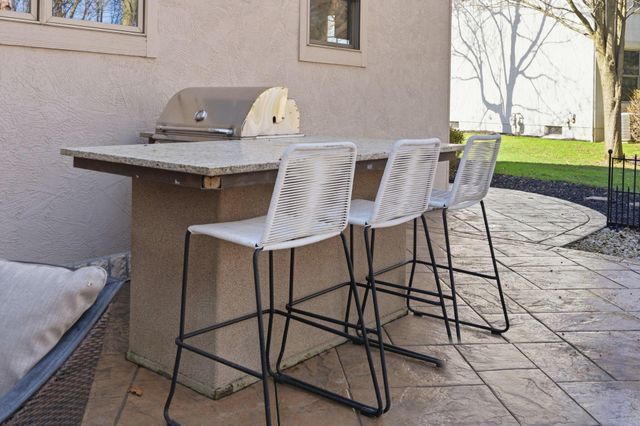 2589 Aikin Circle S, Lewis Center, OH 43035