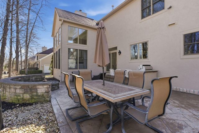 2589 Aikin Circle S, Lewis Center, OH 43035