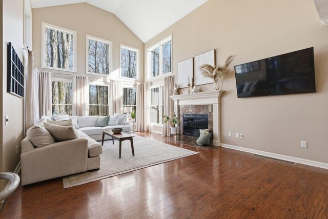 2589 Aikin Circle S, Lewis Center, OH 43035