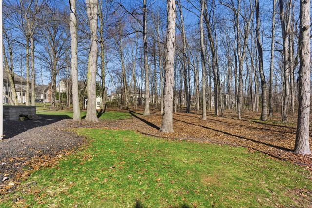 2589 Aikin Circle S, Lewis Center, OH 43035