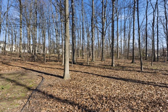 2589 Aikin Circle S, Lewis Center, OH 43035