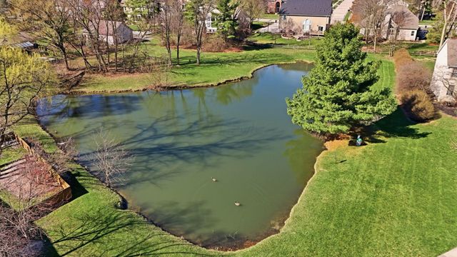 2589 Aikin Circle S, Lewis Center, OH 43035