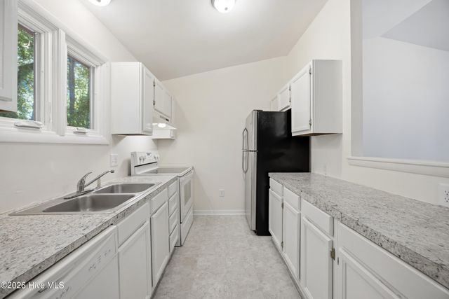 118 Fletcher Place, Greenville, NC 27858