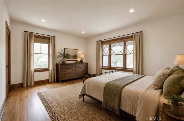 892 N Chester Avenue, Pasadena, CA 91104