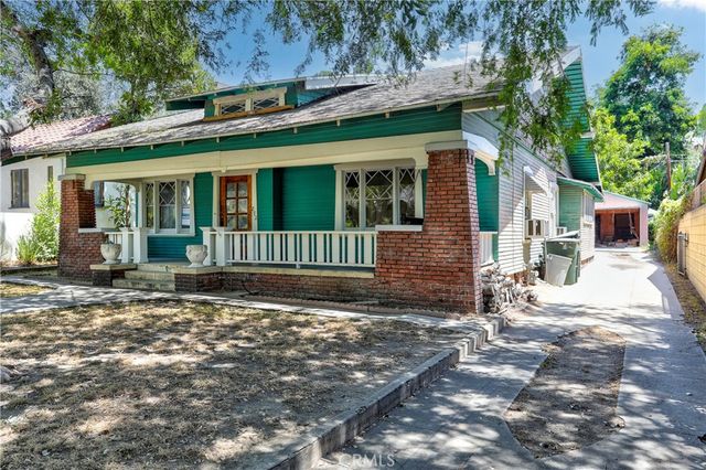 892 N Chester Avenue, Pasadena, CA 91104