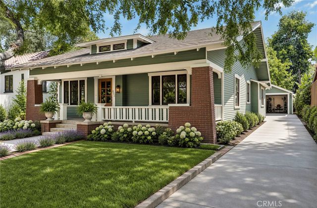 892 N Chester Avenue, Pasadena, CA 91104