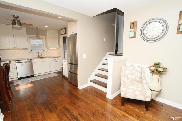 29656 Walnut Street, Flat Rock, MI 48134