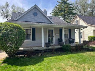 29656 Walnut Street, Flat Rock, MI 48134