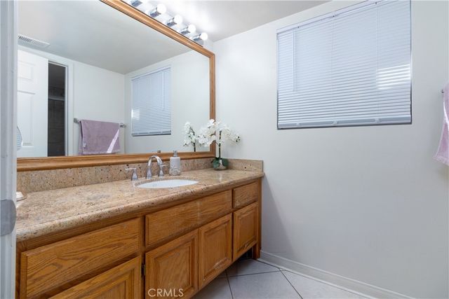 1212 Date Palm, Palmdale, CA 93551