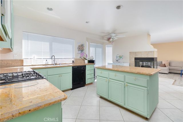 1212 Date Palm, Palmdale, CA 93551