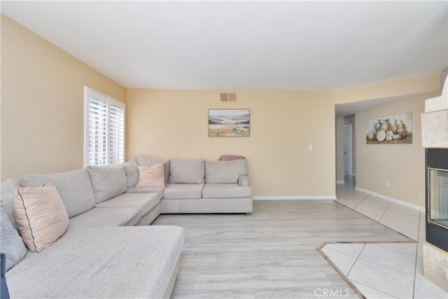 1212 Date Palm, Palmdale, CA 93551