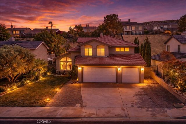 1212 Date Palm, Palmdale, CA 93551