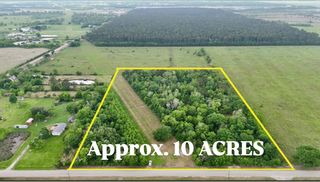 22318 County Road 48, Danbury, TX 77583