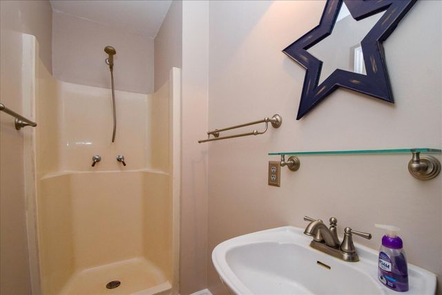 146 Hill DR, Fincastle, VA 24090