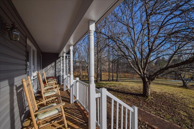 146 Hill DR, Fincastle, VA 24090