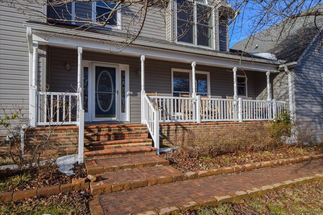 146 Hill DR, Fincastle, VA 24090