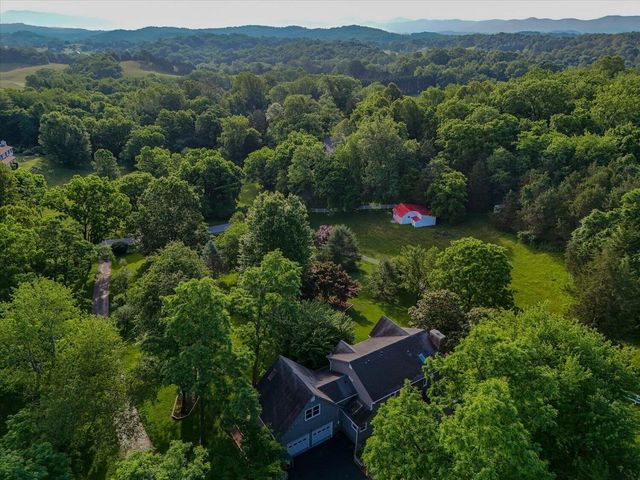 146 Hill DR, Fincastle, VA 24090