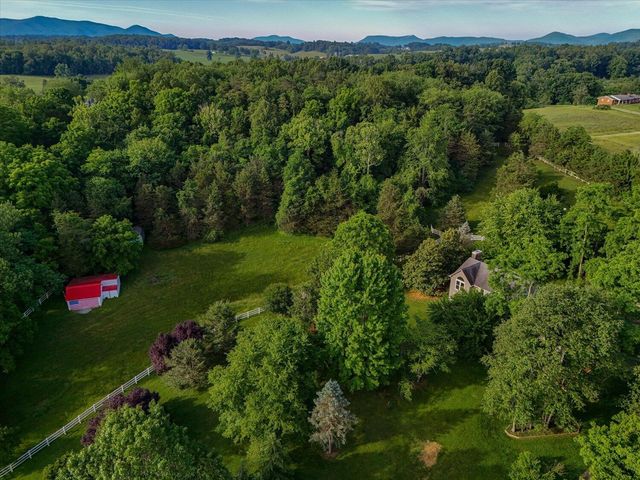 146 Hill DR, Fincastle, VA 24090