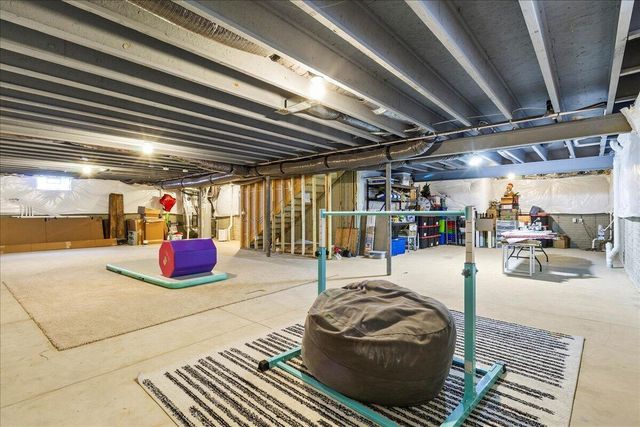 2300 Hubbard Road, Marysville, OH 43040