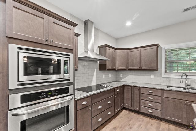 209 Dog Fennel Lane, Perry, GA 31069