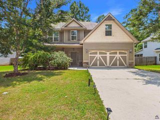 209 Dog Fennel Lane, Perry, GA 31069