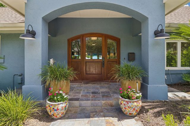 1020 WILTSHIRE AVE, Terrell Hills, TX 78209