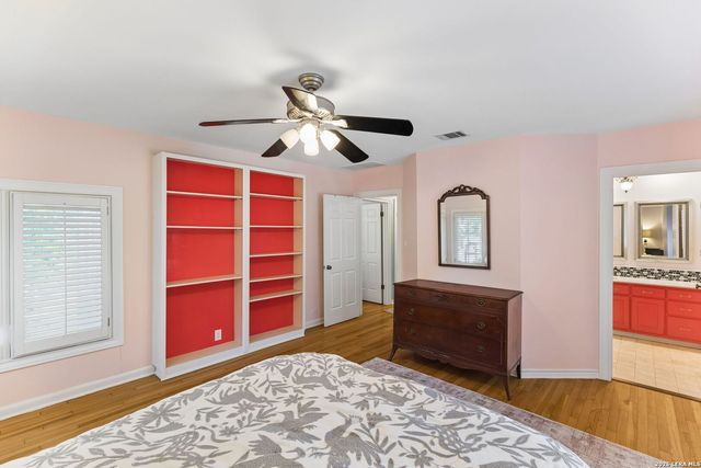 1020 WILTSHIRE AVE, Terrell Hills, TX 78209