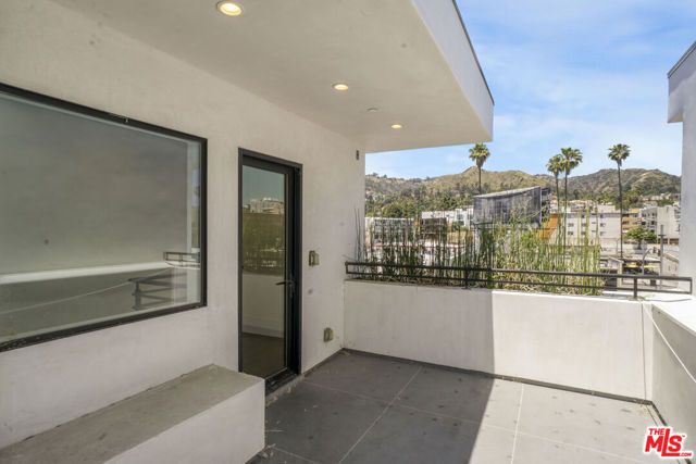 1445 N Martel Avenue, Los Angeles, CA 90046