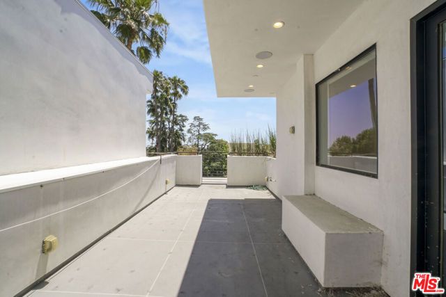1445 N Martel Avenue, Los Angeles, CA 90046