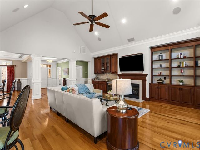 12713 Dell Hill Ct, Chester, VA 23831