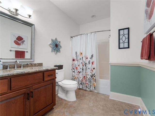 12713 Dell Hill Ct, Chester, VA 23831