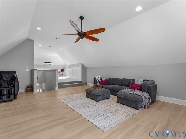 12713 Dell Hill Ct, Chester, VA 23831