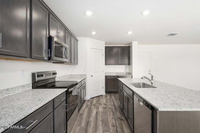 1074 W WEST VIRGINIA Avenue, Florence, AZ 85132