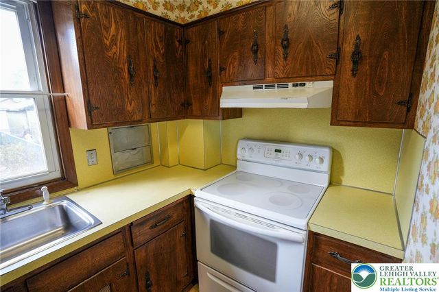 714 Lincoln Avenue, Bowmanstown Boro, PA 18030