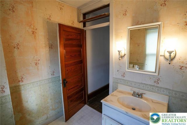 714 Lincoln Avenue, Bowmanstown Boro, PA 18030