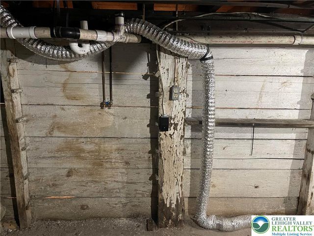 1053 Rising Sun Road, North Whitehall Twp, PA 18059