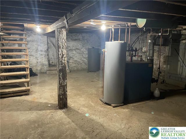 1053 Rising Sun Road, North Whitehall Twp, PA 18059