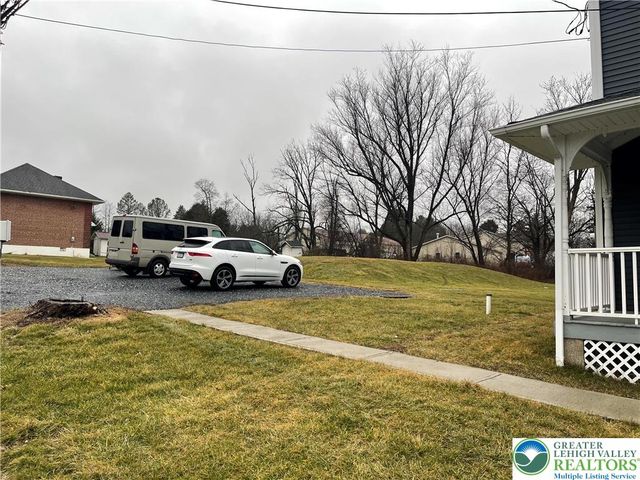 1053 Rising Sun Road, North Whitehall Twp, PA 18059