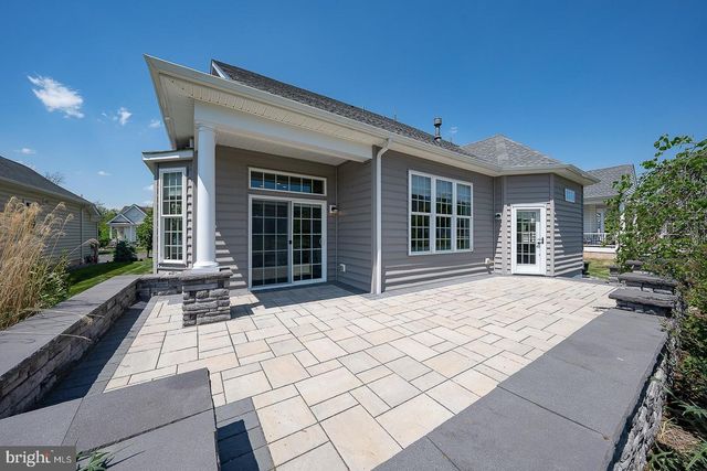 2250 STOCKTON DR, Schwenksville, PA 19473