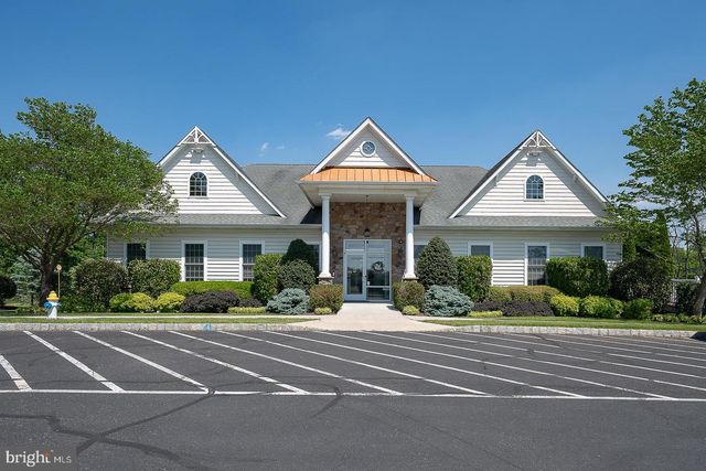 2250 STOCKTON DR, Schwenksville, PA 19473