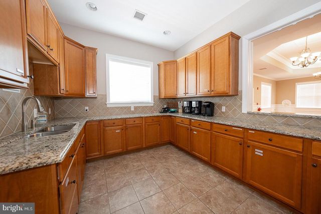 2250 STOCKTON DR, Schwenksville, PA 19473