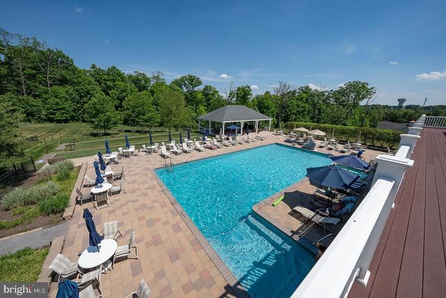 2250 STOCKTON DR, Schwenksville, PA 19473