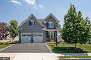 2250 STOCKTON DR, Schwenksville, PA 19473